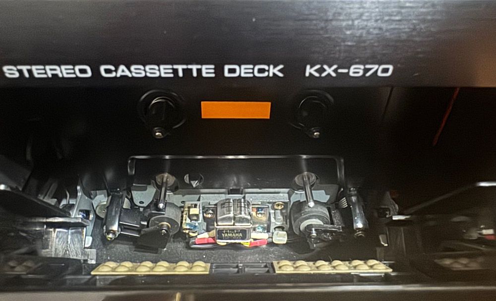 Deck Yamaha KX 670, cu telecomanda, perfecta stare