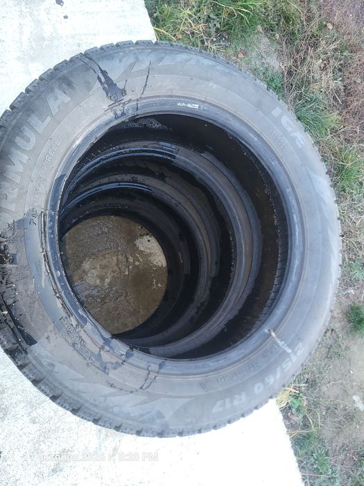 Продам комплект шин 215/60/17