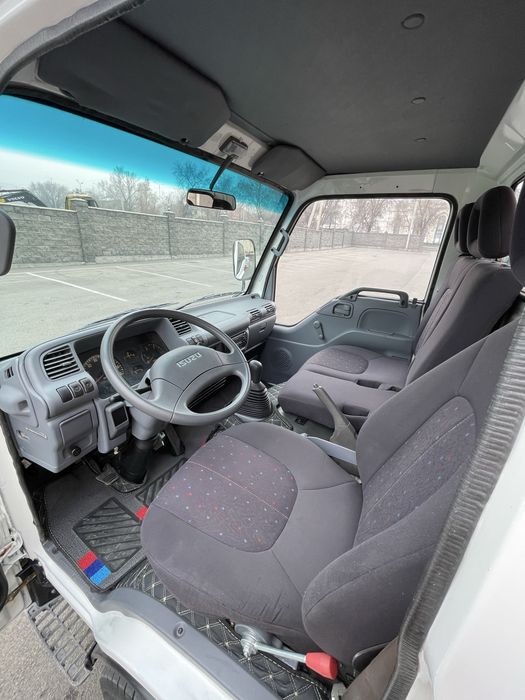 Isuzu манипулятор