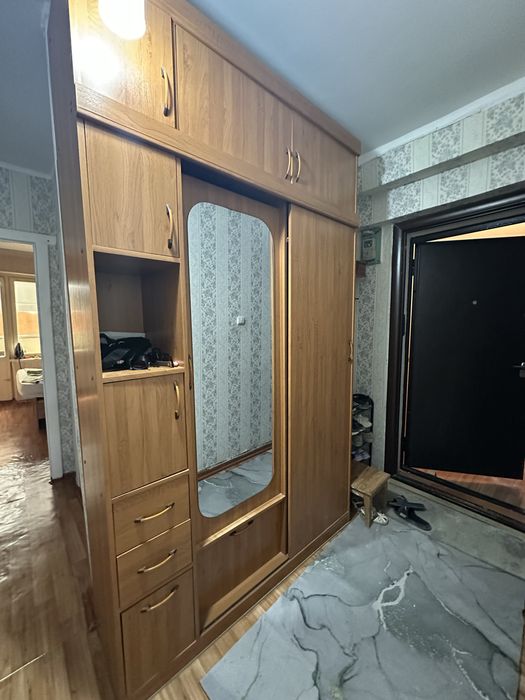 Шкаф прихожка б/у В отличном состоянии
