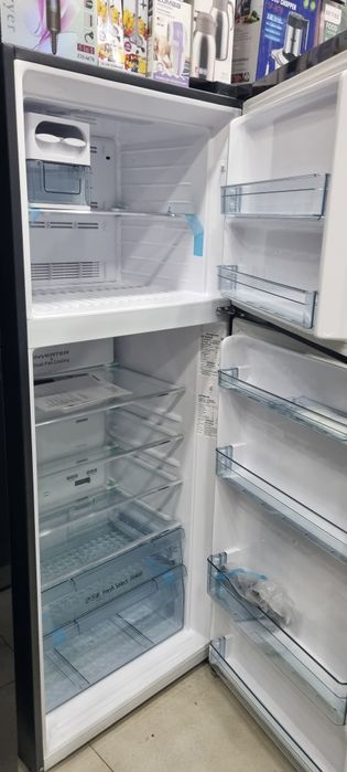 Холодильник HITACHI