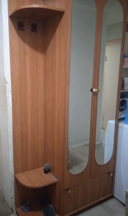 Продам прихожка.