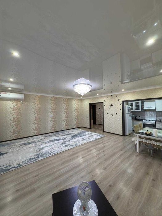 продается 3 ком квартира район Север восток