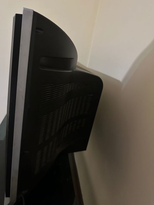 Телевизор и подставка вместе