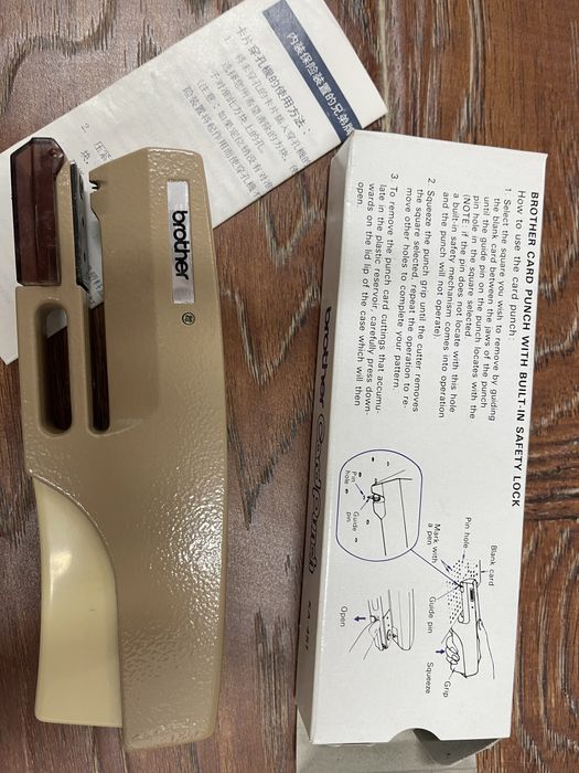 Дырокол KA451 Brother для перфокарт вязальной машины