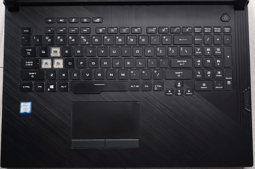 Laptop Asus Rog G731G 17,3 FHD/I7-9750H/SSD 512GB/8gb/ GTX 1650 4GB !