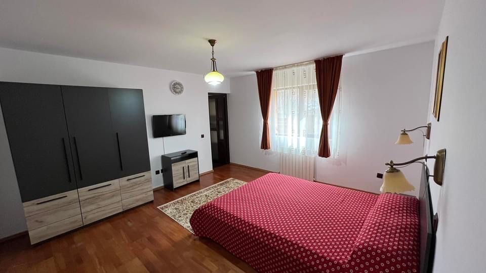 De inchiriat Pensiunea Miruna-Slanic Moldova