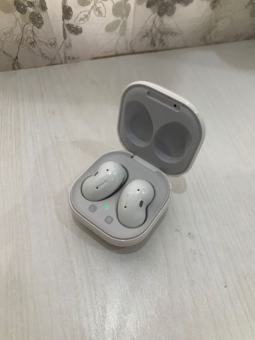 Samsung Buds Live