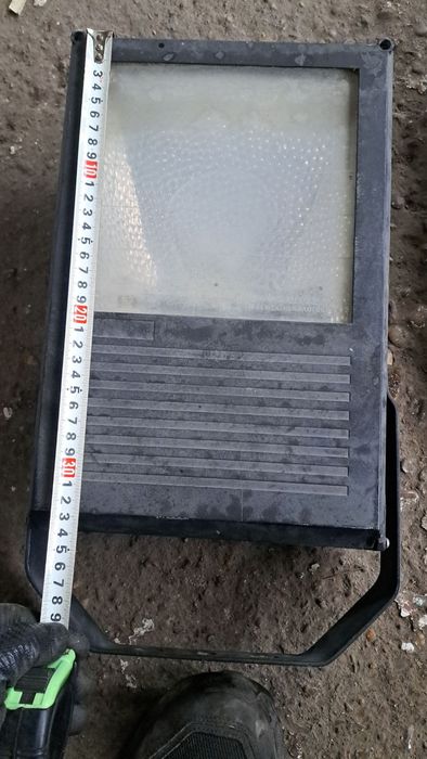 Телевизор Панасоник,прахосмукачка ЕТА и лампи