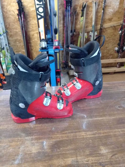 Горнолыжные ботинки атомик