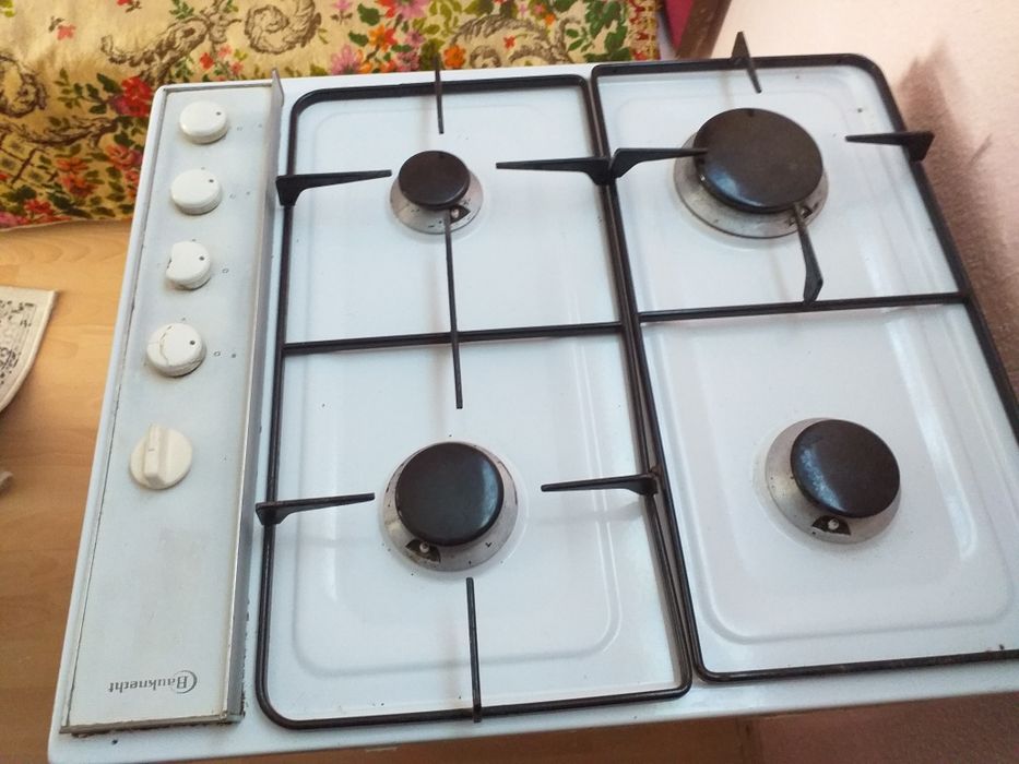 Aragaz placa , culoare alba