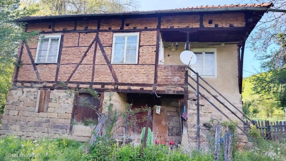 Продава се Къща в с. Бойковец, Област София-област - 180 кв.м за 556 €/кв.м - Снимка #1