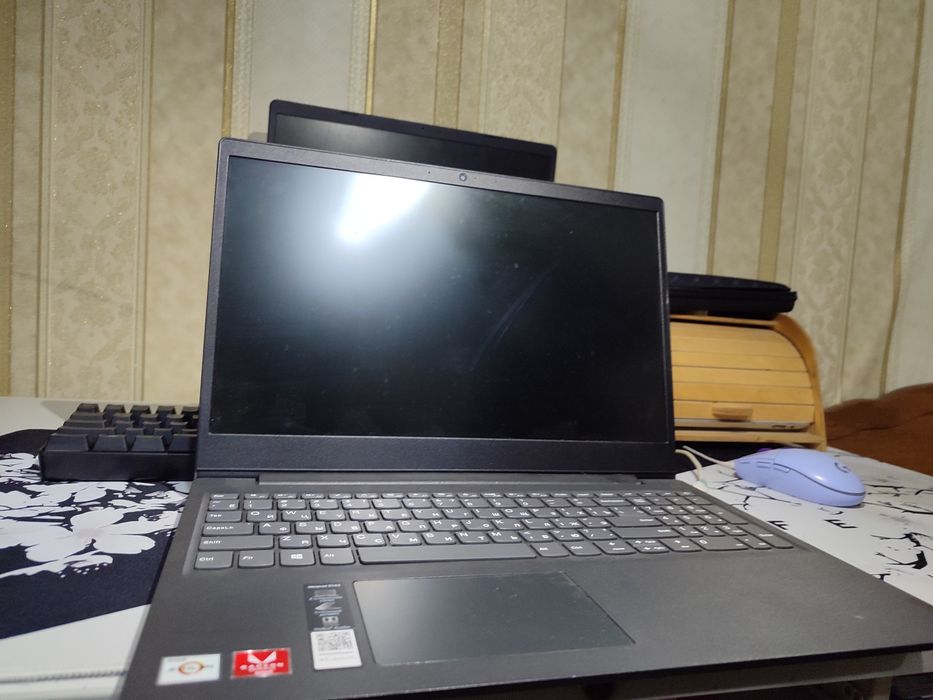Рабочий lenova..