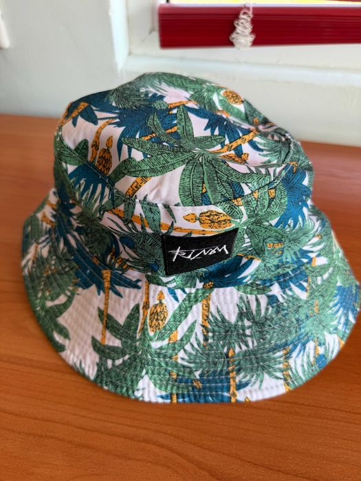 Двулицева bucket шапка Rizum – тропически десен и бяла