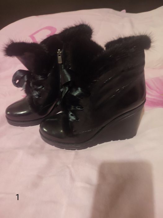 Боти размер 37, черни