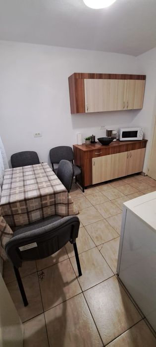 Inchiriez apartament 2 camere