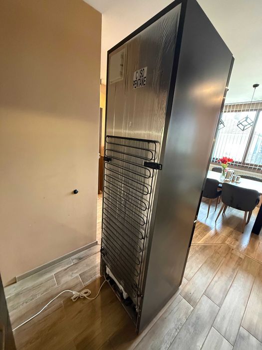 Хладилник AEG RCB736E5MB