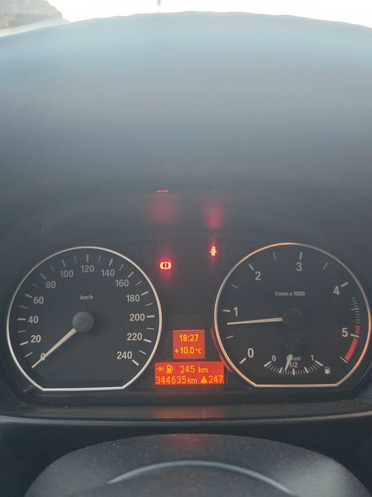 BMW Seria 1 2006 — imagine 2
