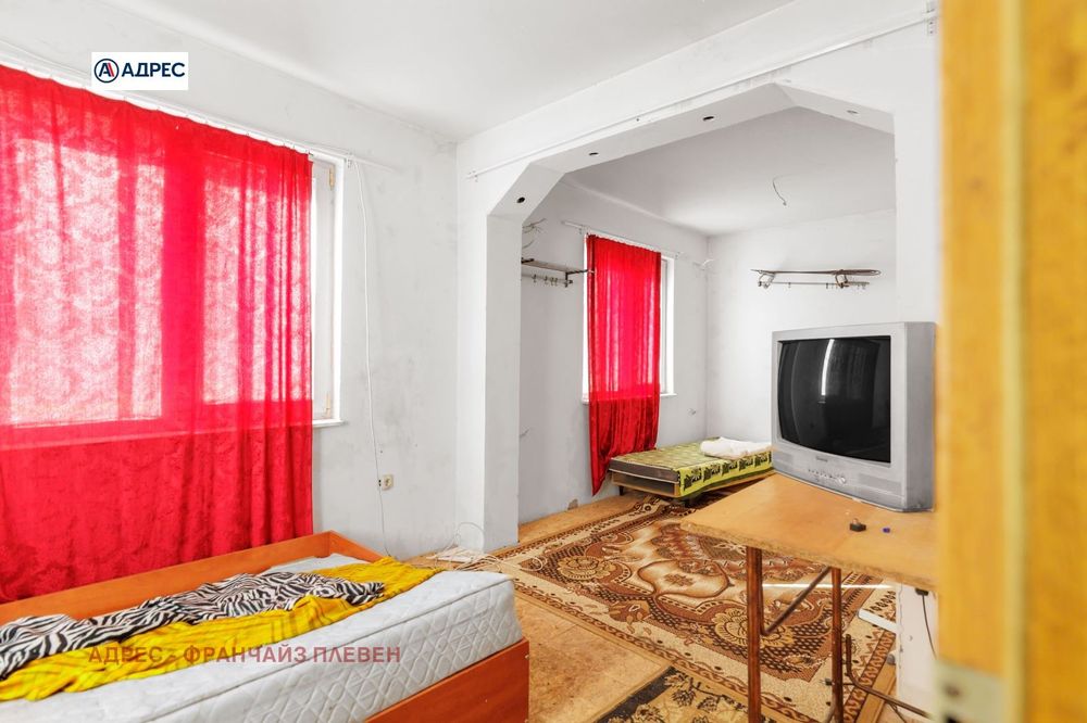 Продава се Къща в Белене - 200 кв.м за 253 €/кв.м - Снимка #4