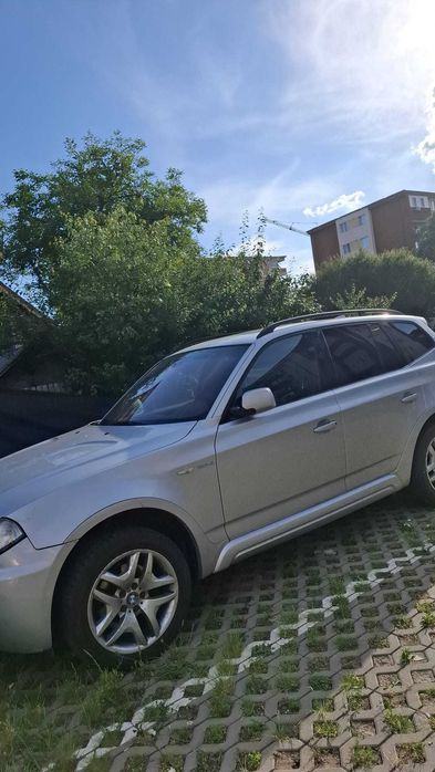 Mașina BMW X3 2008