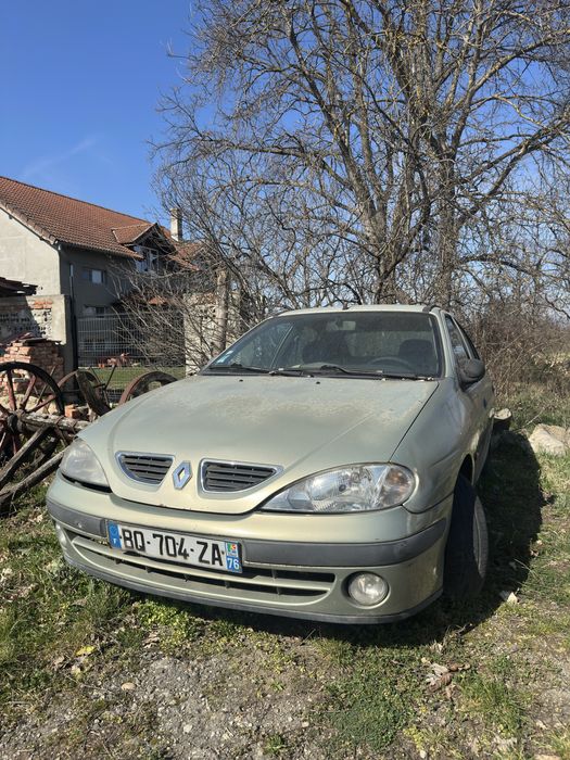 Dezmembrez/Vand — 2 autoturisme Renault Megane 3