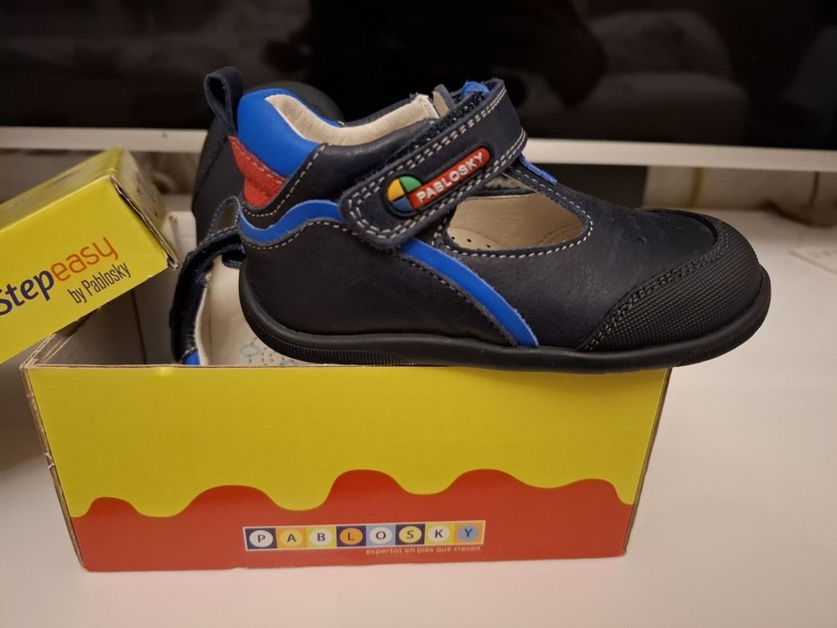 Нови бебешки обувки, естествена кожа, 22 номер