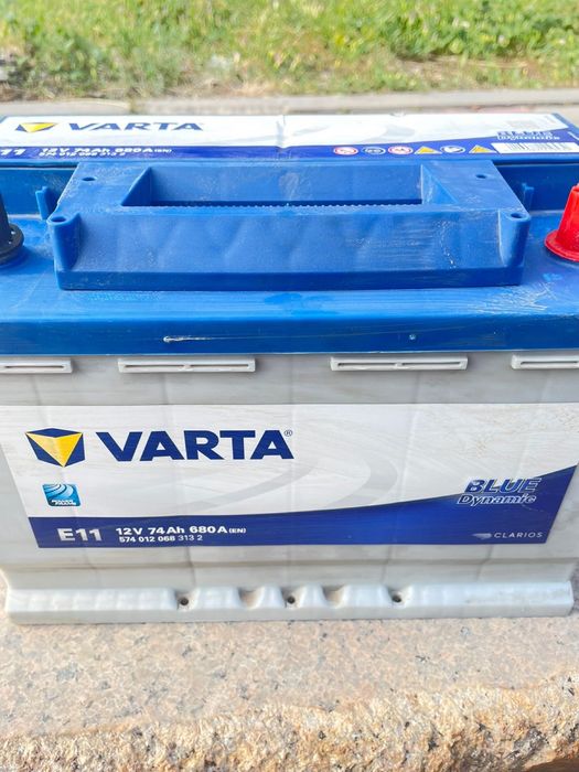 Продам аккумулятор VARTA