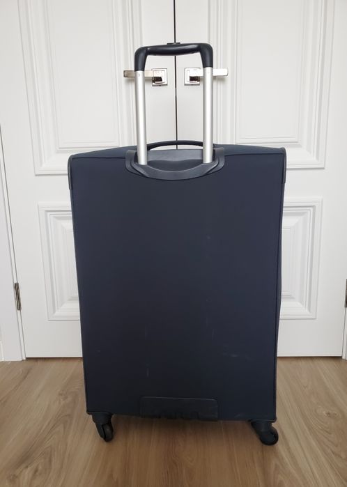 Продам большой чемодан Samsonite