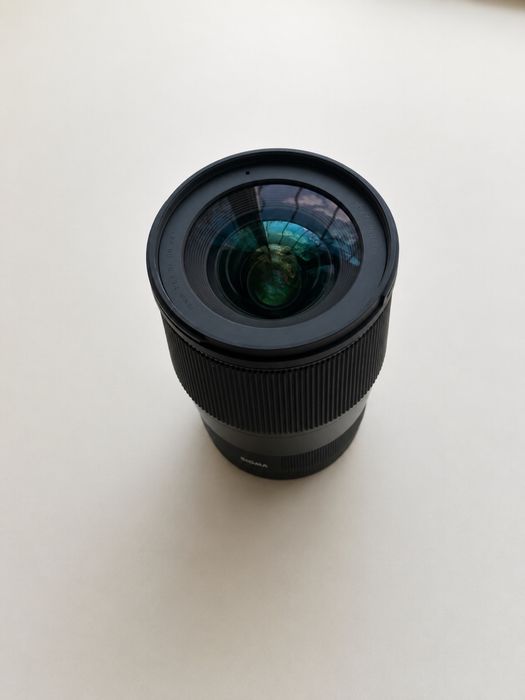 Объектив Sigma 16 mm 1.4
