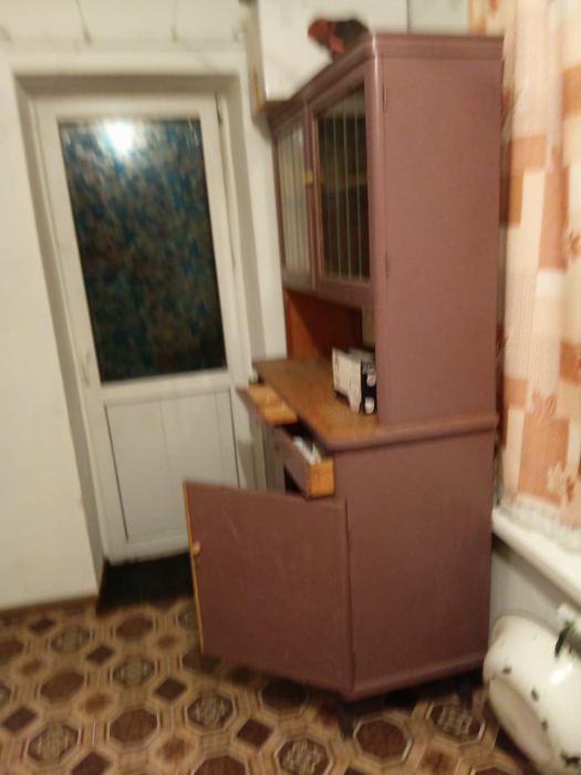 Кухонный буфет ретро