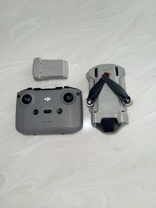 Продам дрон Dji mini 3 pro