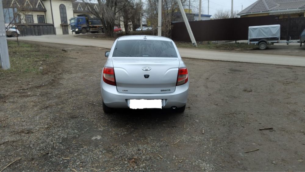 Продам машину лада гранта