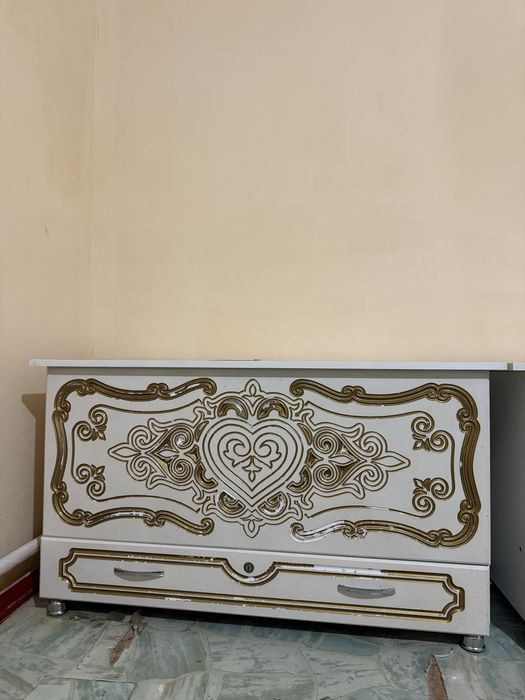 Сундук Рядом с сундуком есть второй сундук