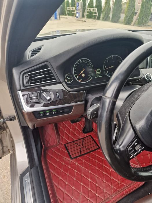 Vând schimb  cu. E CLASS 2017.