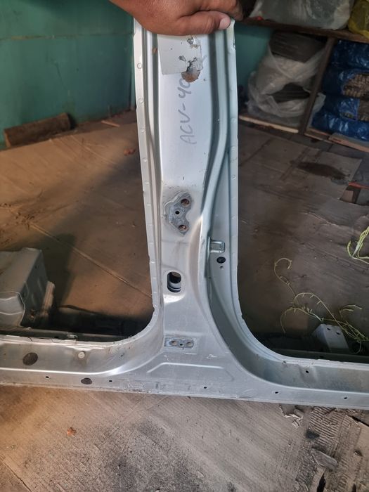 Продам запчасти на Тойату