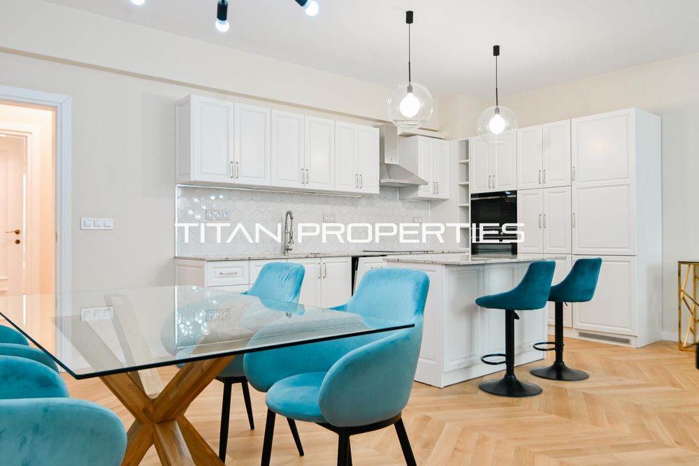 Продава се Четиристаен апартамент в София, Хладилника - 150 кв.м за 3994 €/кв.м - Снимка #3