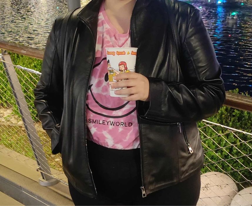 Дамско кожено яке