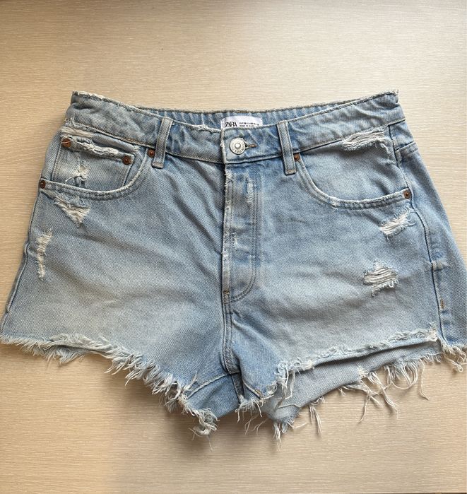 Къси панталонки размер М