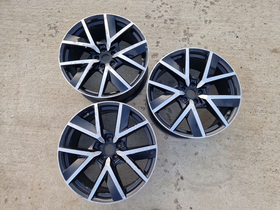 O janta aliaj aluminiu Volkswagen Touareg 3 III CR7 20 9J et 33 760601025Q