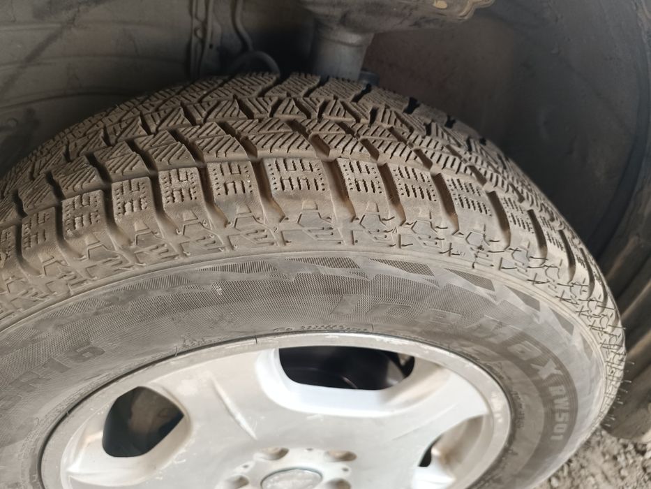 Продам. Tovota Estima