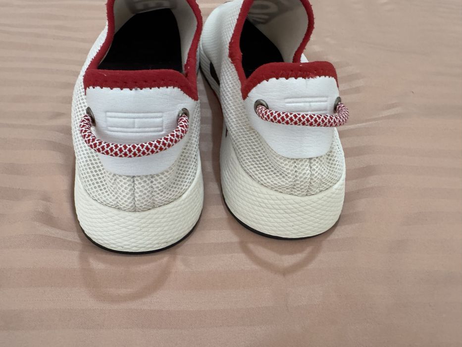 Adidasi tommy hilfigher