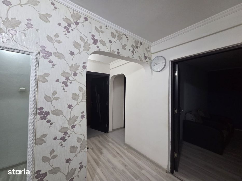 Apartament 3 camere de vanzare Bibescu - Voda