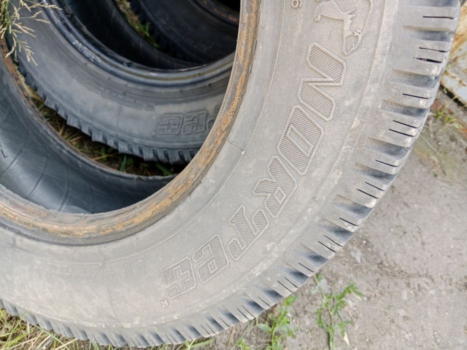 Продам шины 205/70/16