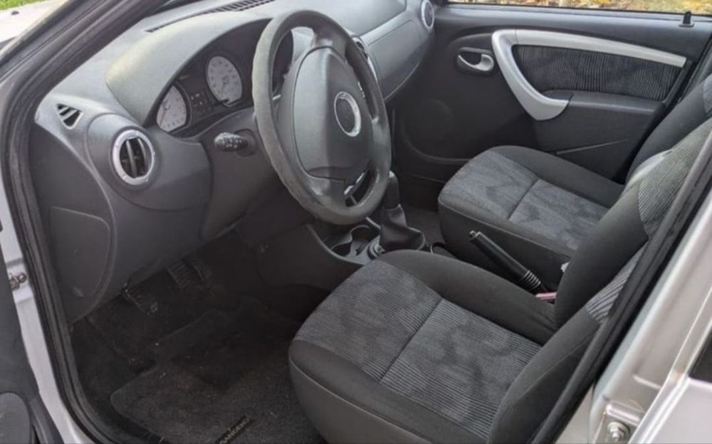 Dacia Sandero Laureate An 2008 Motor 1,4 Benzina Mpi Climă Jante Servo