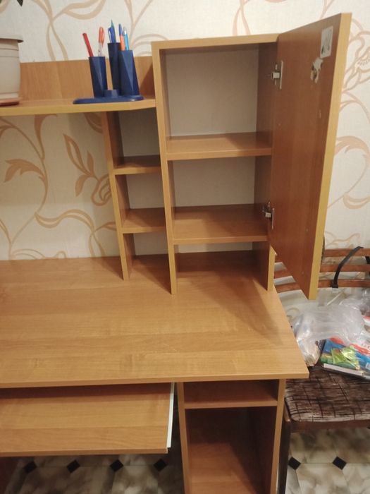 Стол компьютерный продается не дорого