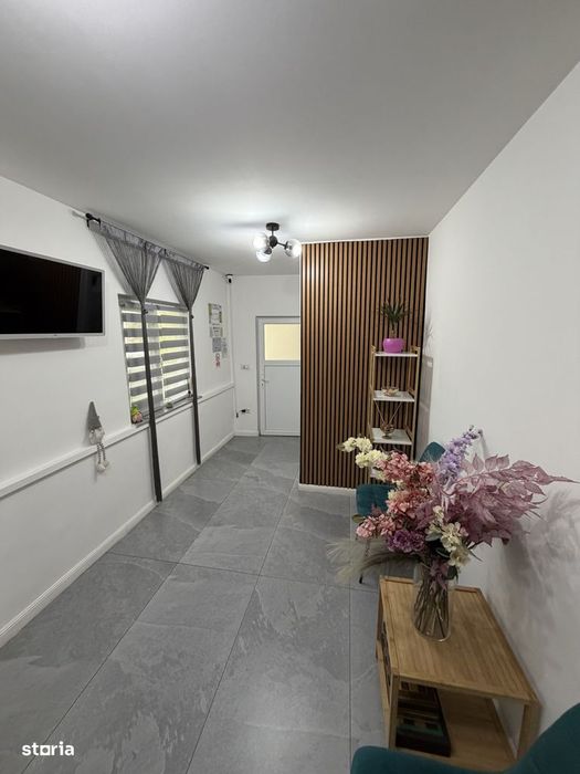 Închiriere Salon