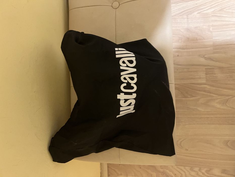 Hugo Мъжка чантичка