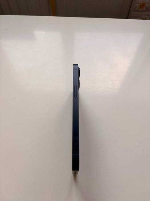 iPhone 13 impecabil - 84% sanatate baterie