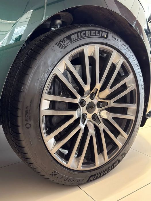 Land Rover Range Rover Sport 2025 benzină, 207.849 € — imagine 17
