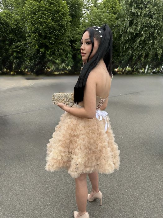 Абитуриентска рокля